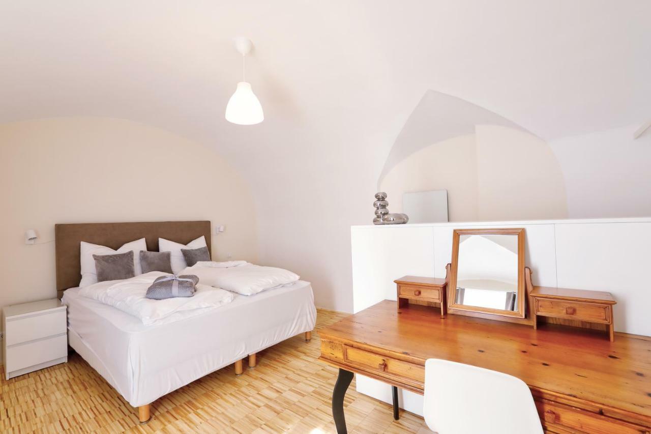 Stylische Cityapartments Benedikt Klagenfurt am Woerthersee Exterior foto